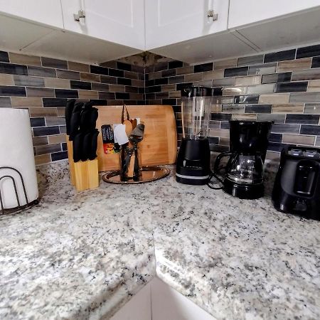 Cheerful 3-Bedroom Home /Ac+ Free Parking North Miami Beach Exterior foto