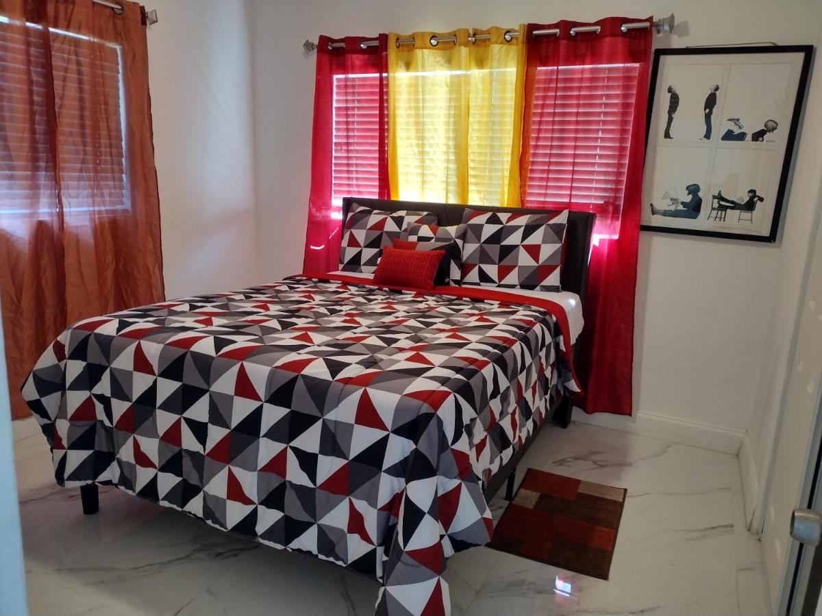 Cheerful 3-Bedroom Home /Ac+ Free Parking North Miami Beach Exterior foto