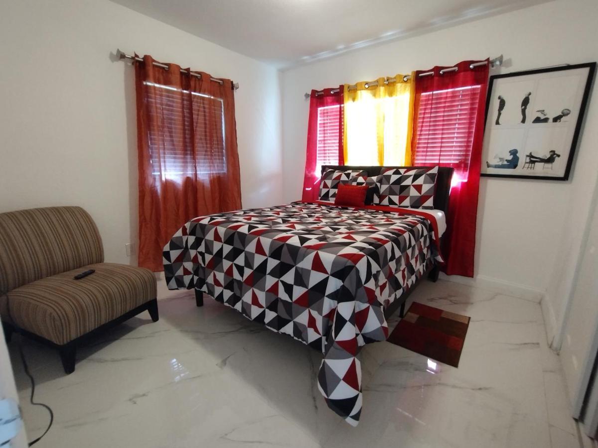 Cheerful 3-Bedroom Home /Ac+ Free Parking North Miami Beach Exterior foto