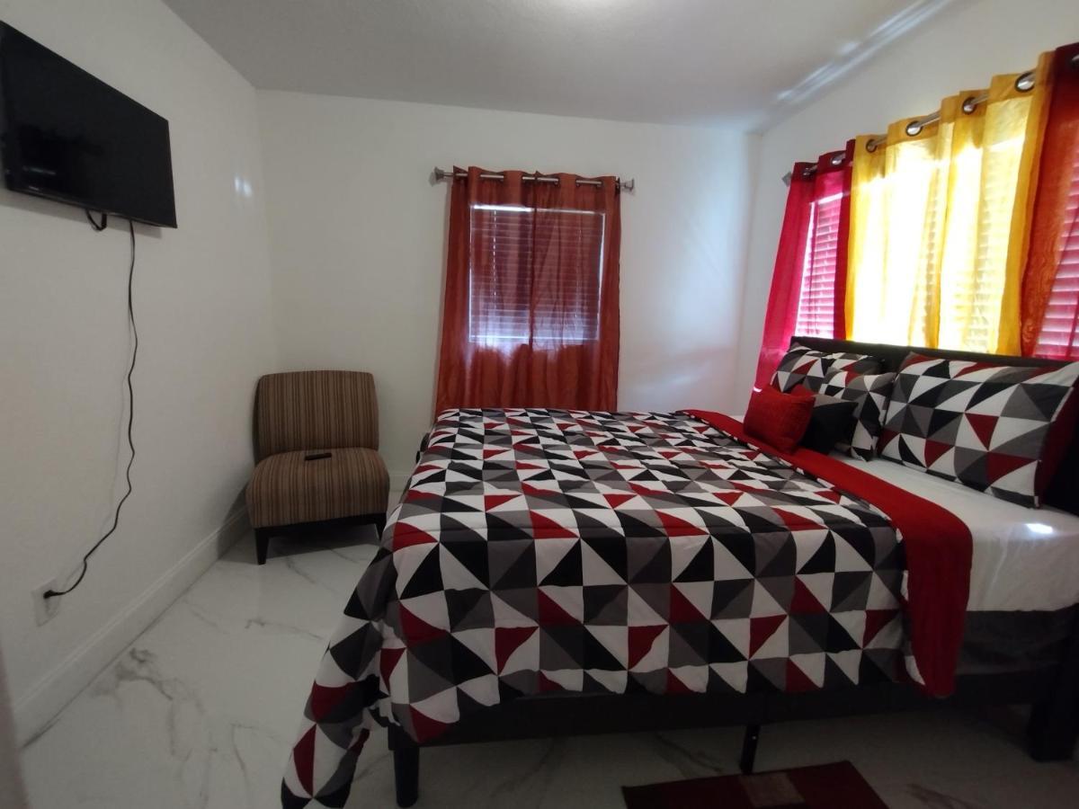 Cheerful 3-Bedroom Home /Ac+ Free Parking North Miami Beach Exterior foto
