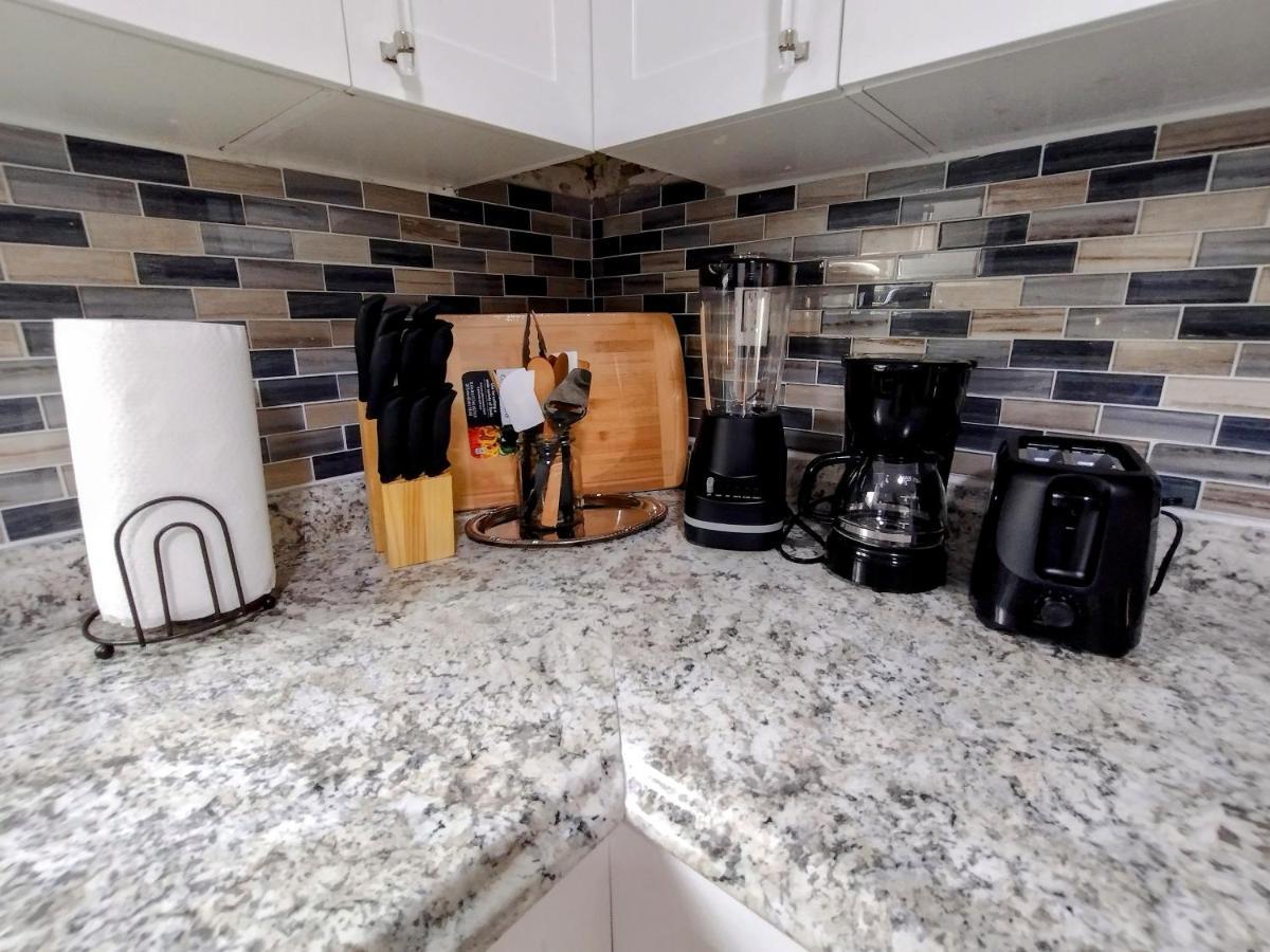 Cheerful 3-Bedroom Home /Ac+ Free Parking North Miami Beach Exterior foto
